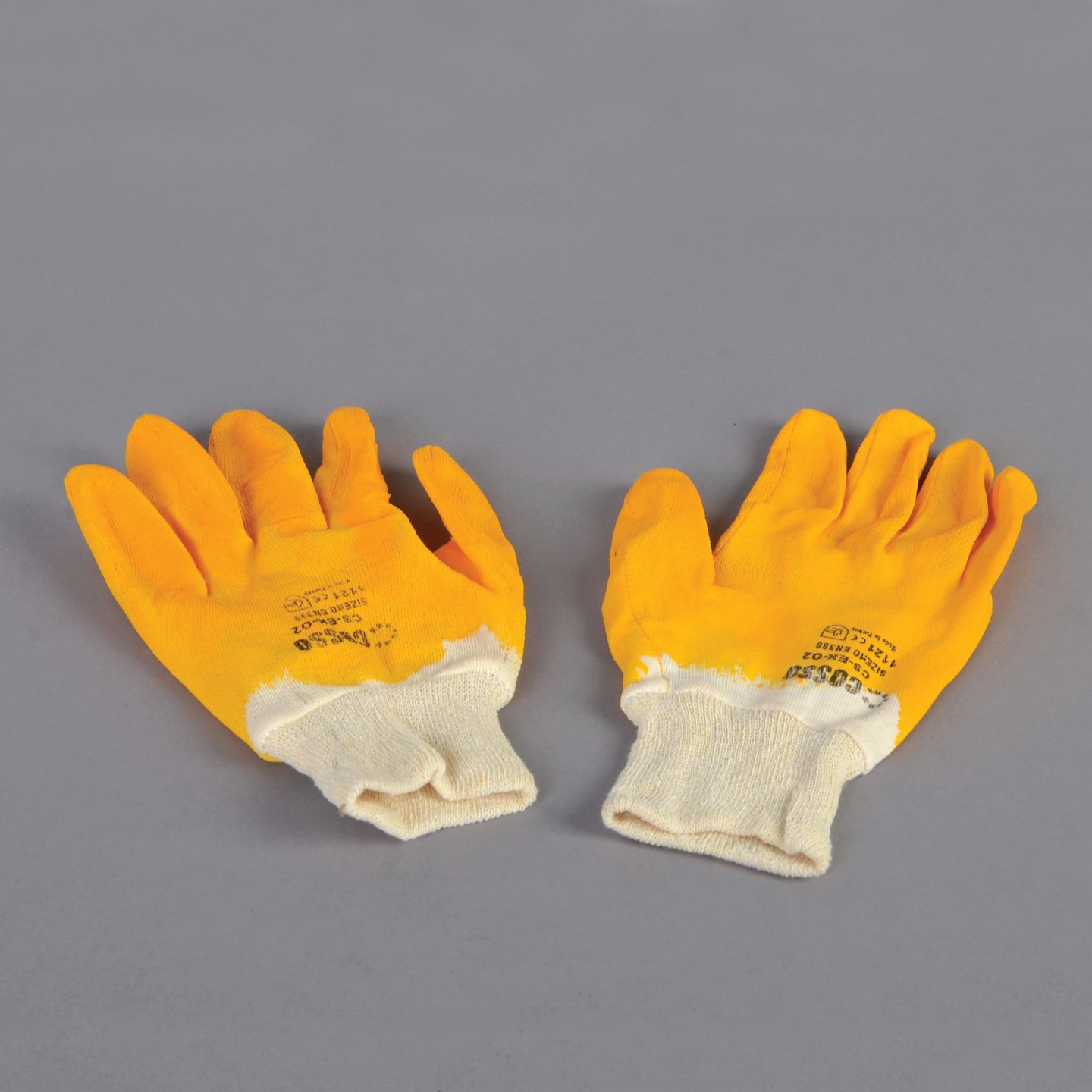  Cut Resistant Gloves - Cut Resistant Gloves / Lab